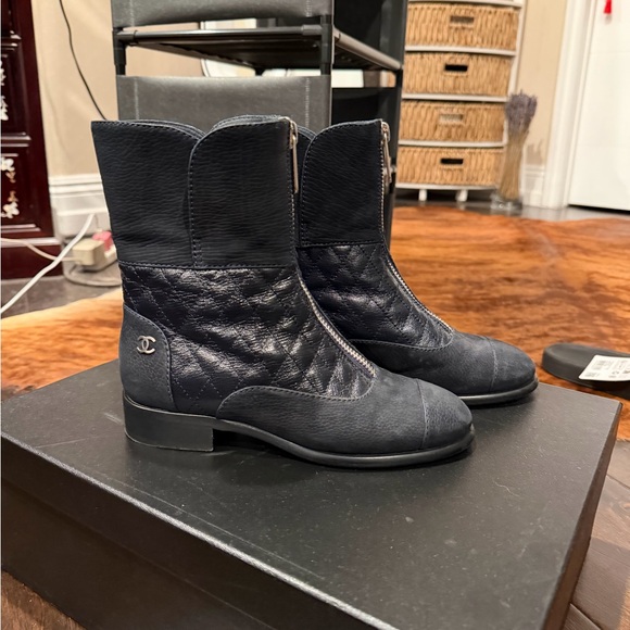 CHANEL Quilted Leather Boots - Picture 2 of 11